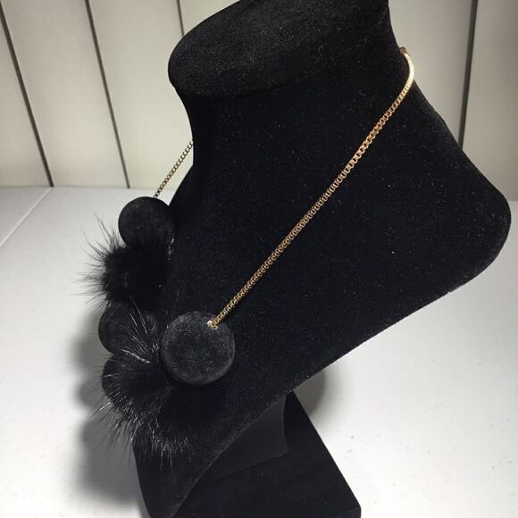 Gold Tone Statement Ball Embellishment Necklace G2 - Picture 4 of 7